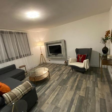 Hollemeadow Villa Bloxwich Eksteriør bilde