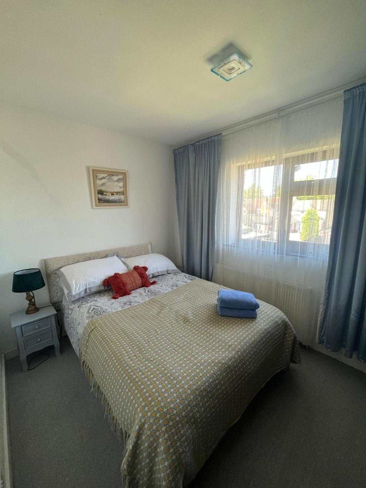 Hollemeadow Villa Bloxwich Eksteriør bilde